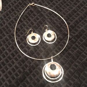 Silpada necklace and earring set